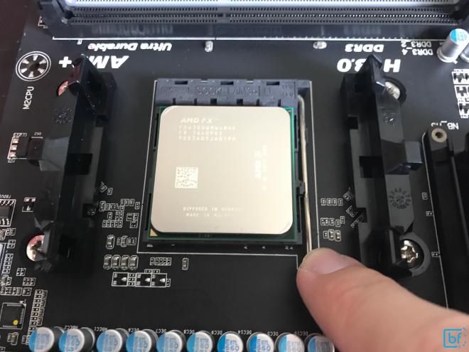 CPU securing lever